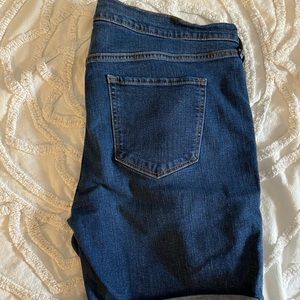 Old Navy Bermuda Shorts - Medium Wash - size 16